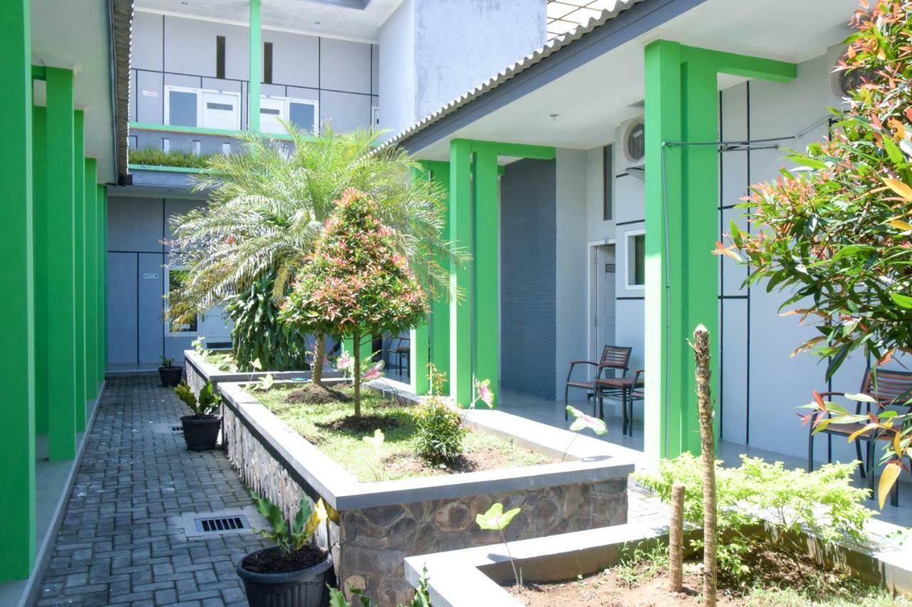 Reddoorz Syariah Near Balai Kota Probolinggo 2 Hotel Eksteriør billede